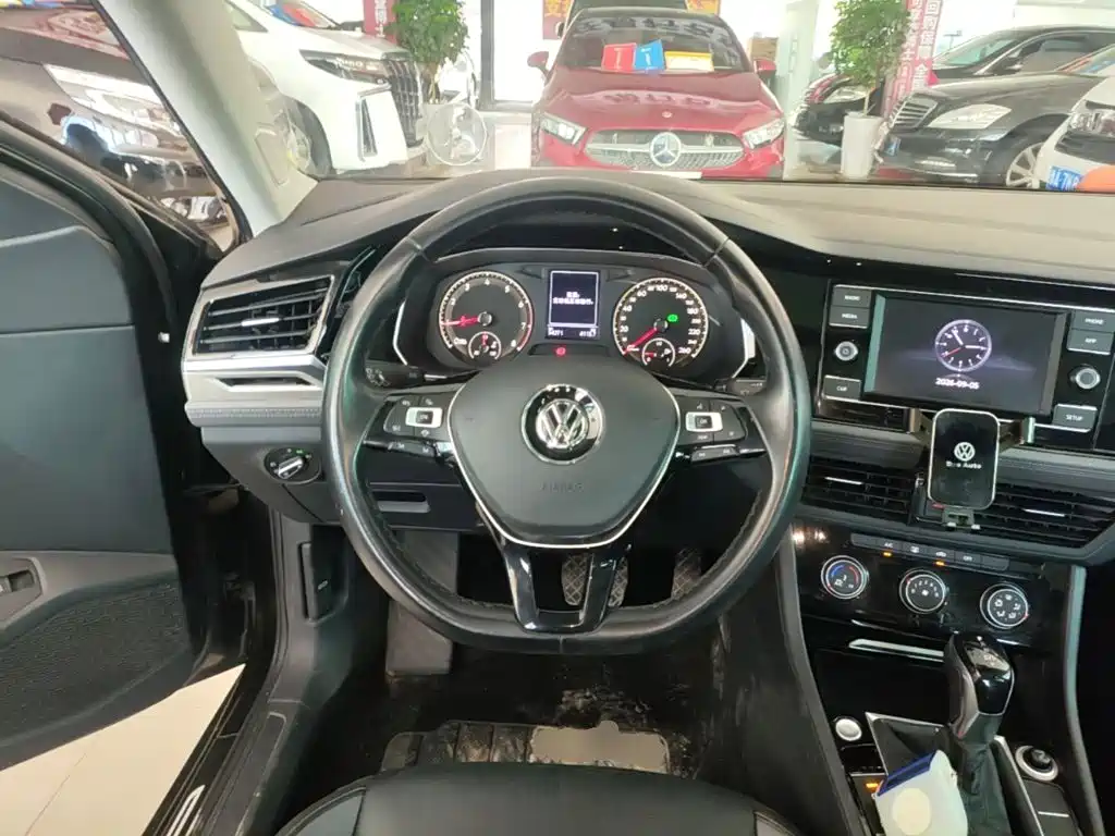 Volkswagen Sagitar — миниатюра 11
