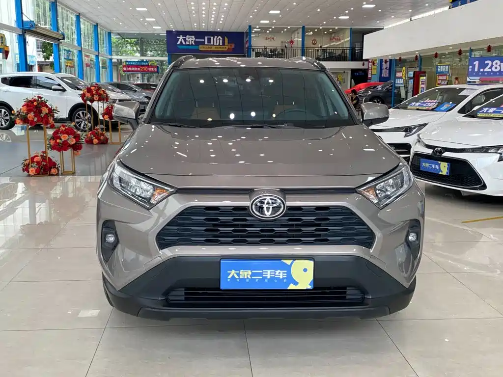Toyota RAV4 — миниатюра 2