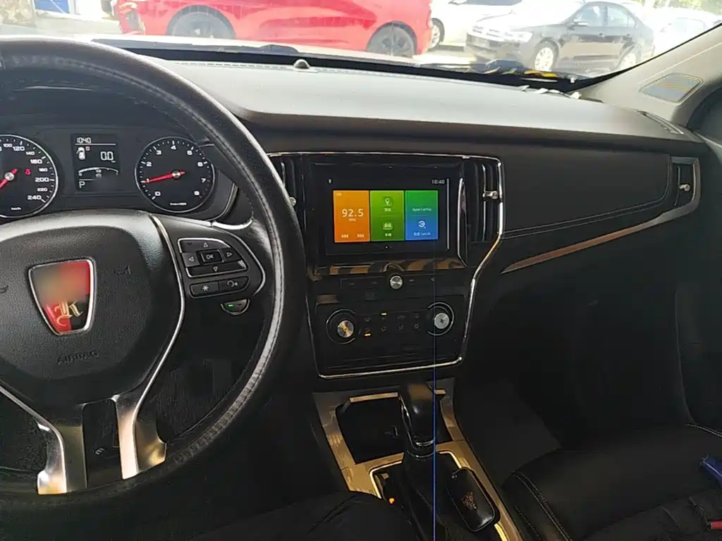 Roewe RX5 — миниатюра 10