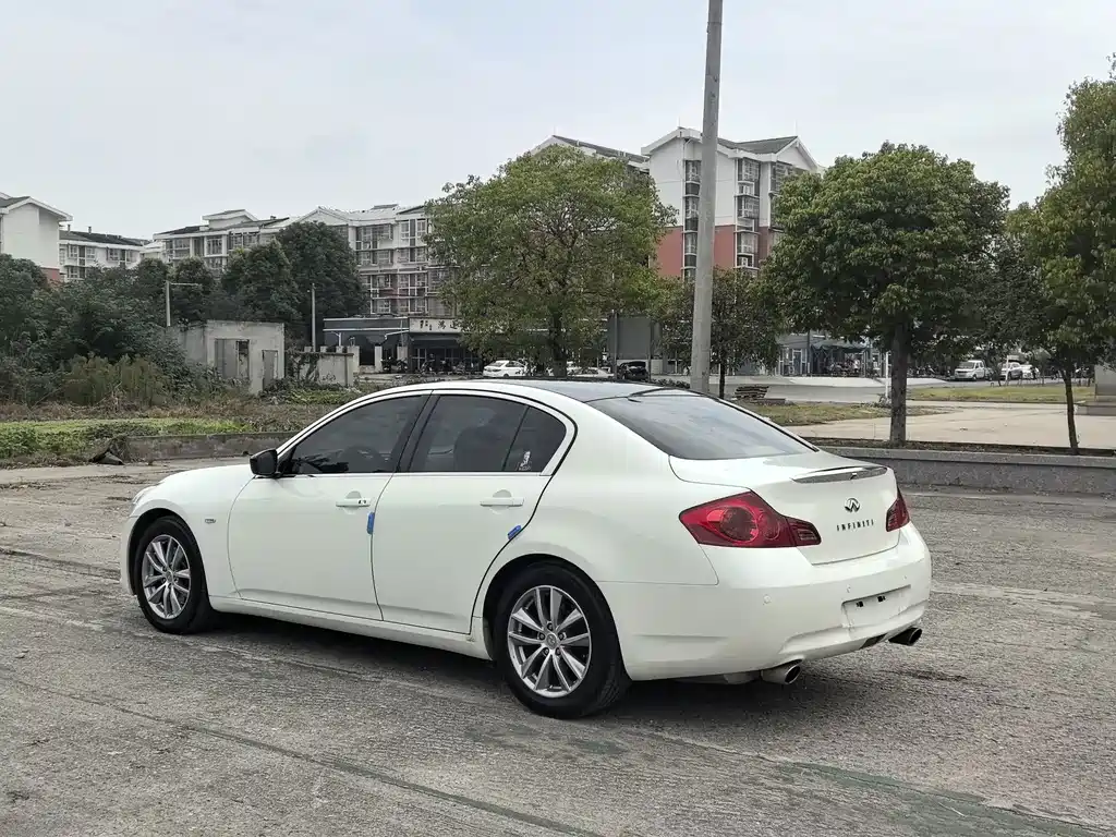 Infiniti G — миниатюра 14