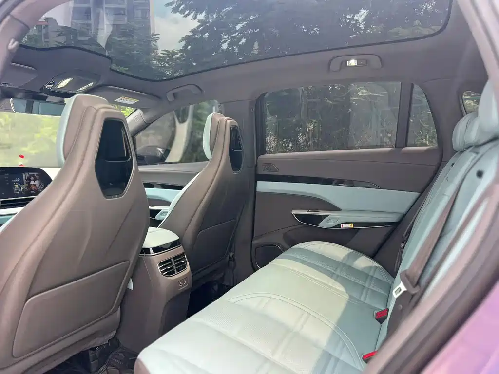 Hongqi Hongqi Tiangong 08 — миниатюра 6