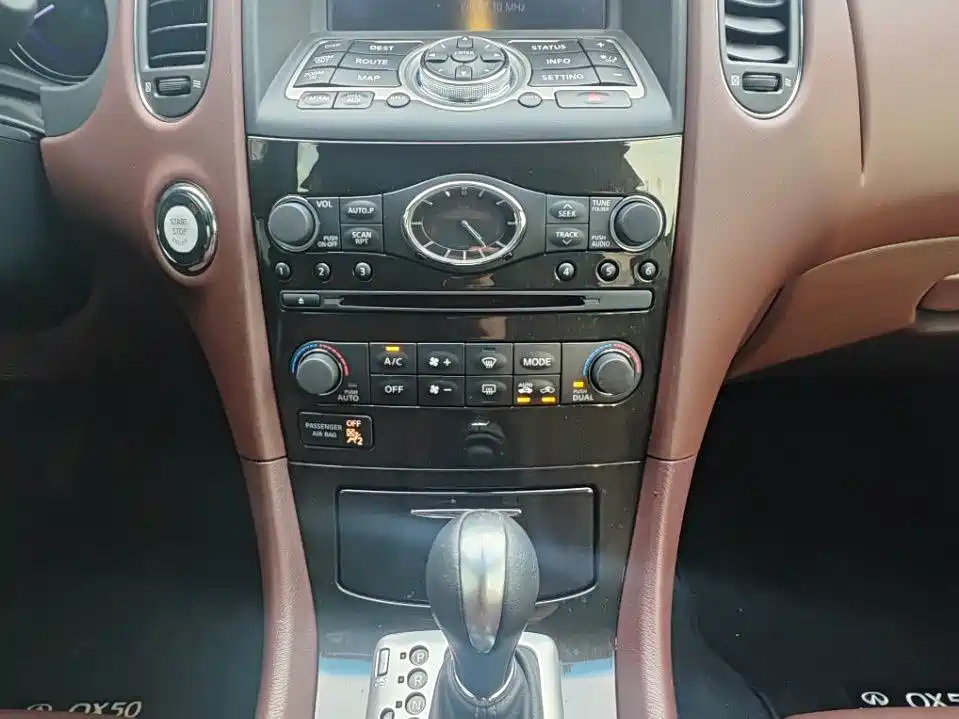Infiniti QX50 — миниатюра 7