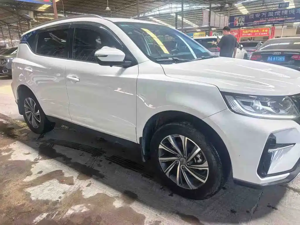 Geely Vision X6 — миниатюра 2
