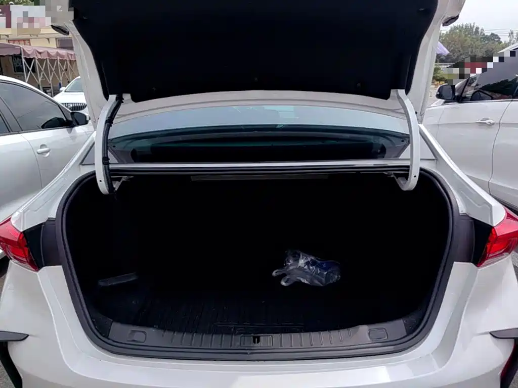 Buick Verano — миниатюра 19