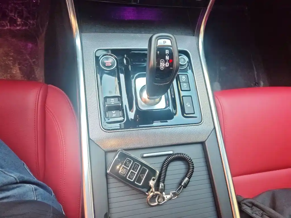 Jaguar XEL — миниатюра 10