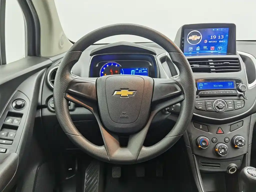 Chevrolet Trax — миниатюра 11