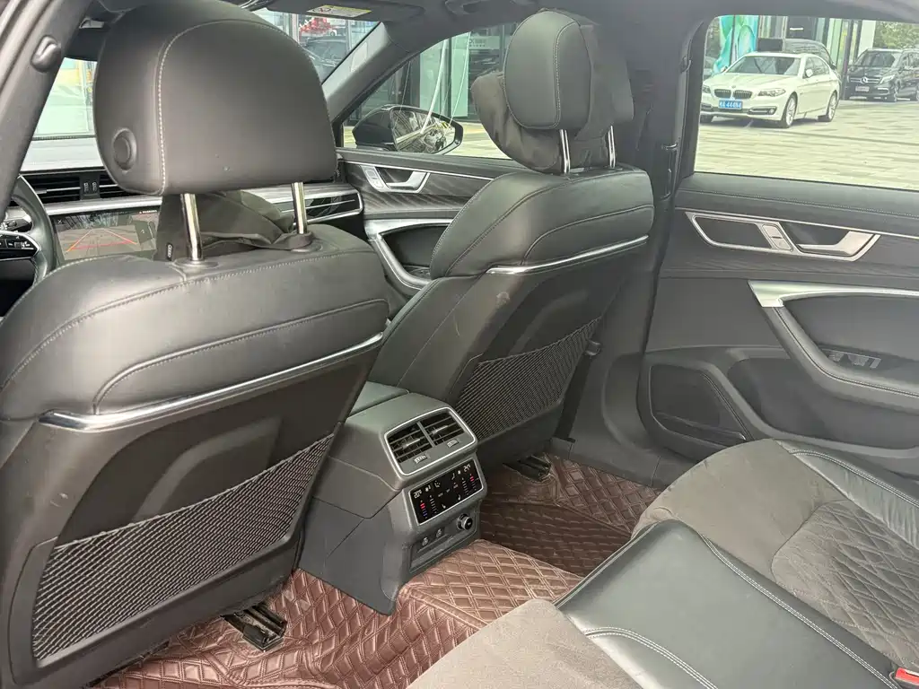 Audi A6L — миниатюра 13