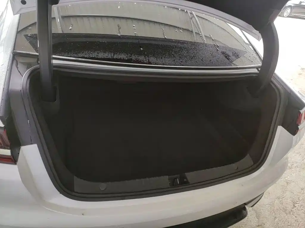 BYD Han — миниатюра 19