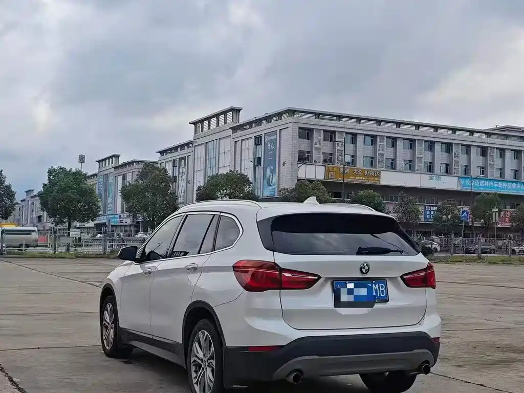 BMW X1 — миниатюра 7