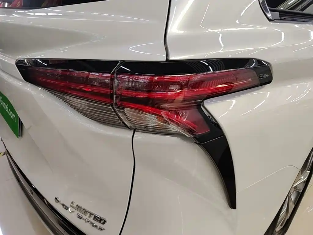 Toyota Sienna — миниатюра 8