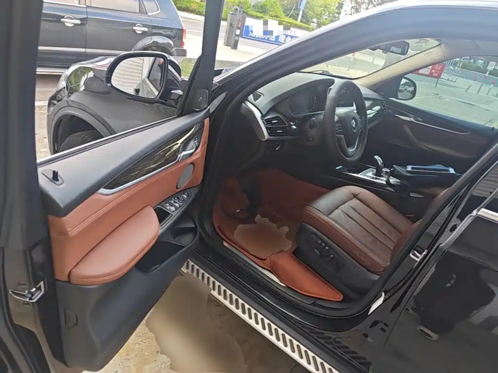 BMW X5 (Import) — миниатюра 16