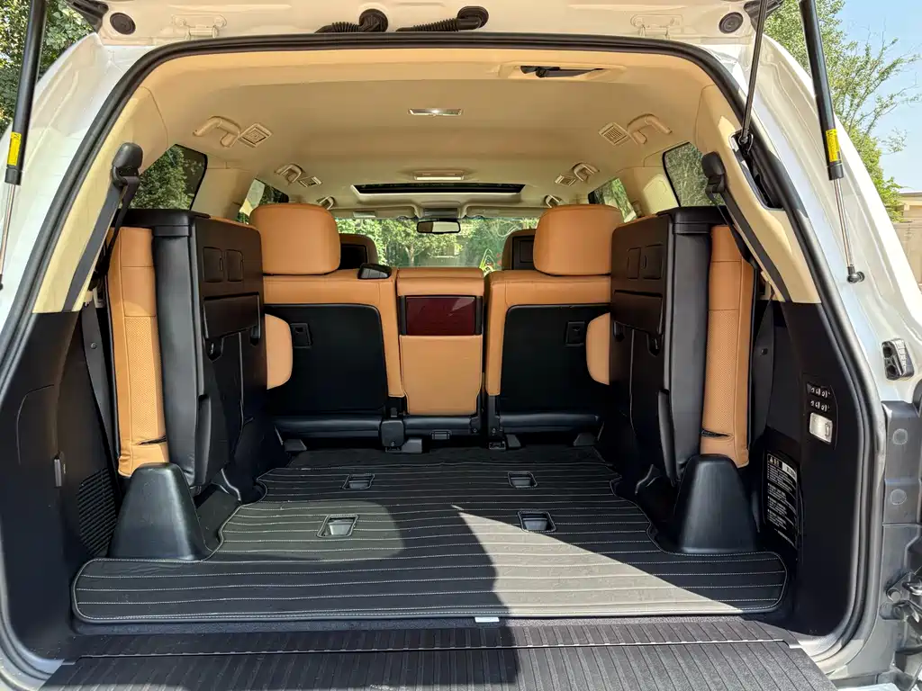 Lexus LX — миниатюра 15