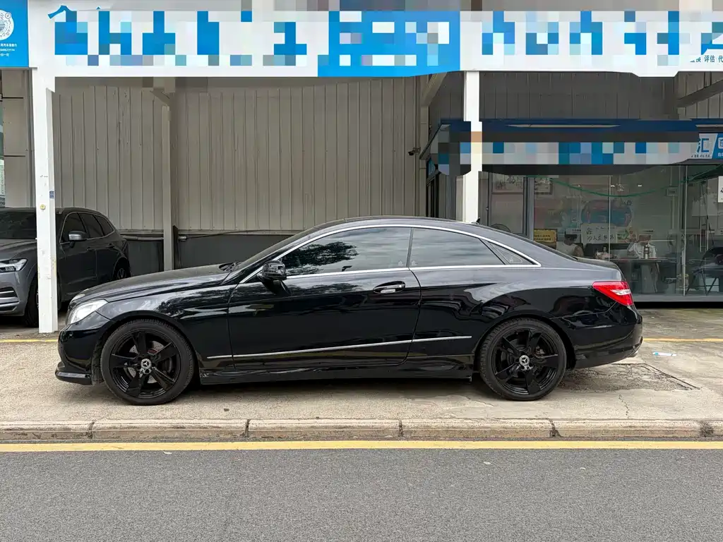 Mercedes-Benz E-Class (Import) — миниатюра 7