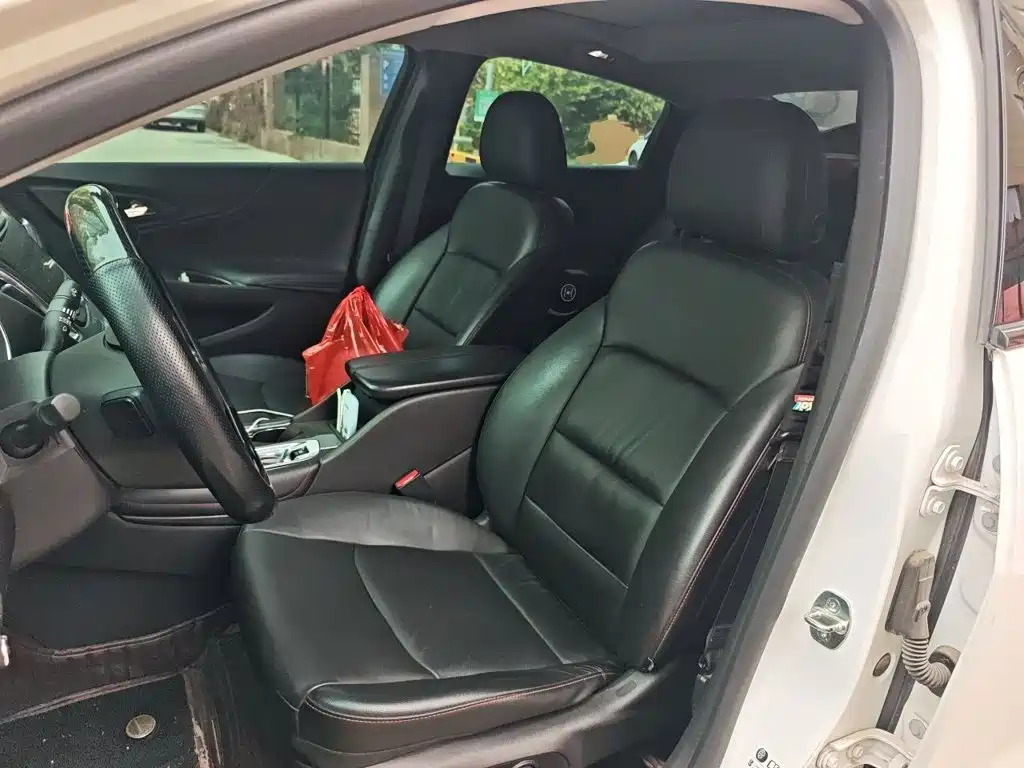 Chevrolet Malibu XL — миниатюра 12