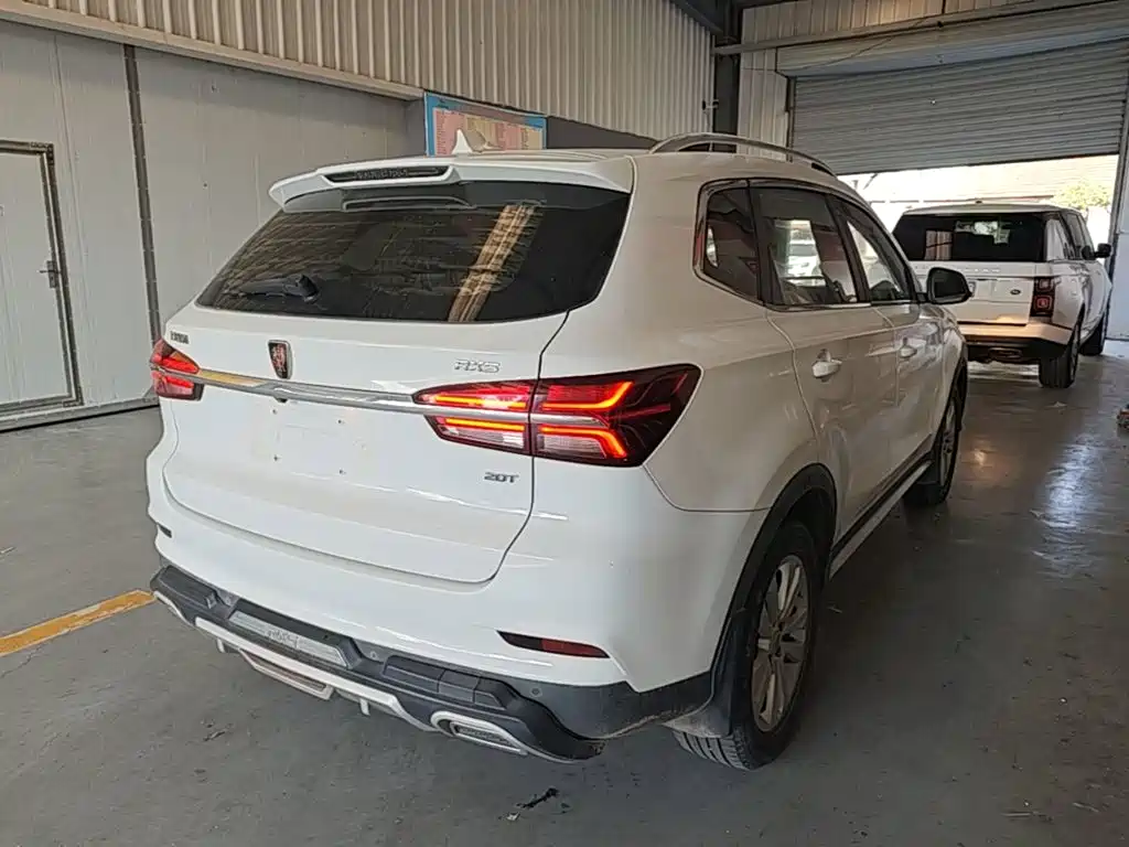 Roewe RX5 — миниатюра 7