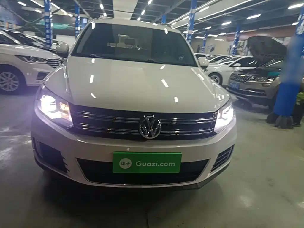 Volkswagen Tiguan — миниатюра 3