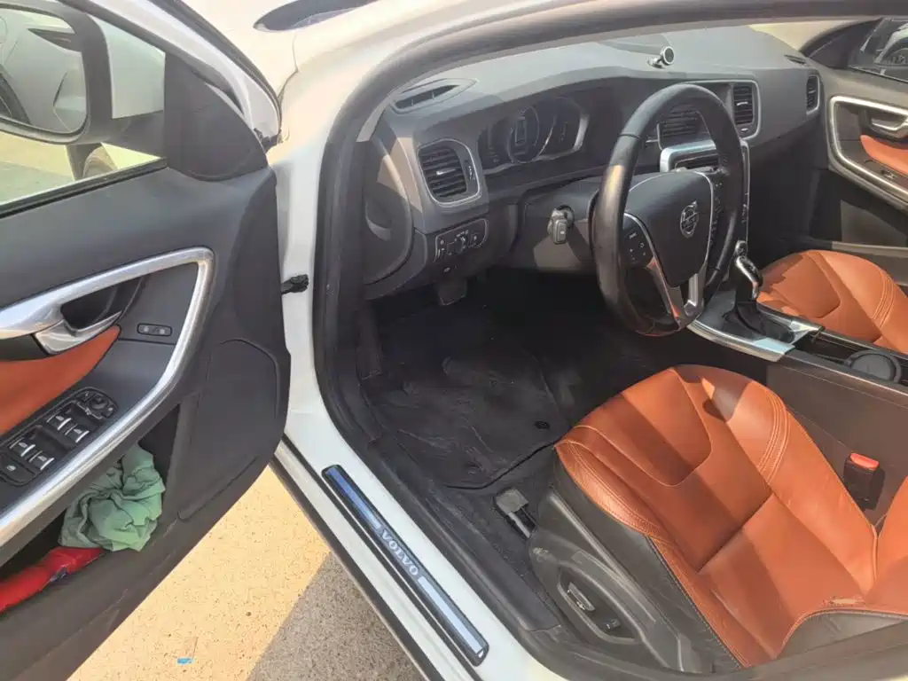 Volvo S60 — миниатюра 16