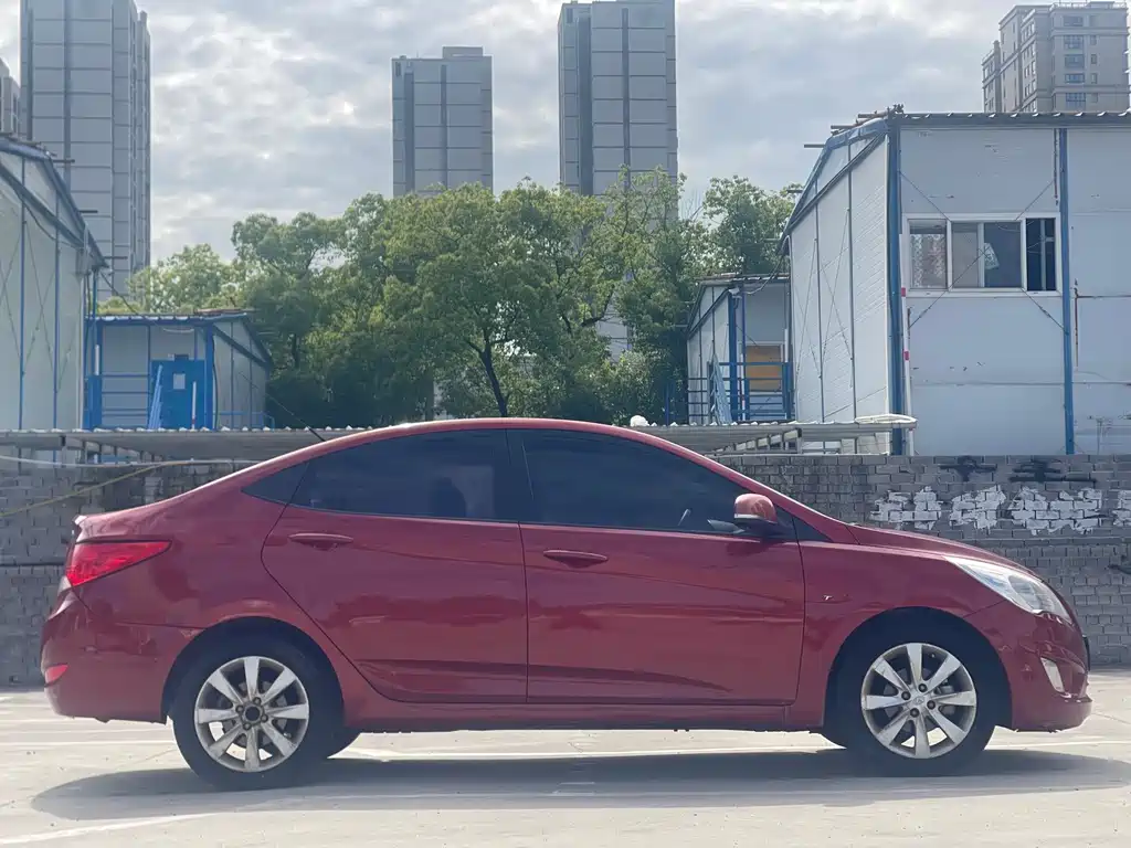 Hyundai Verna — миниатюра 14