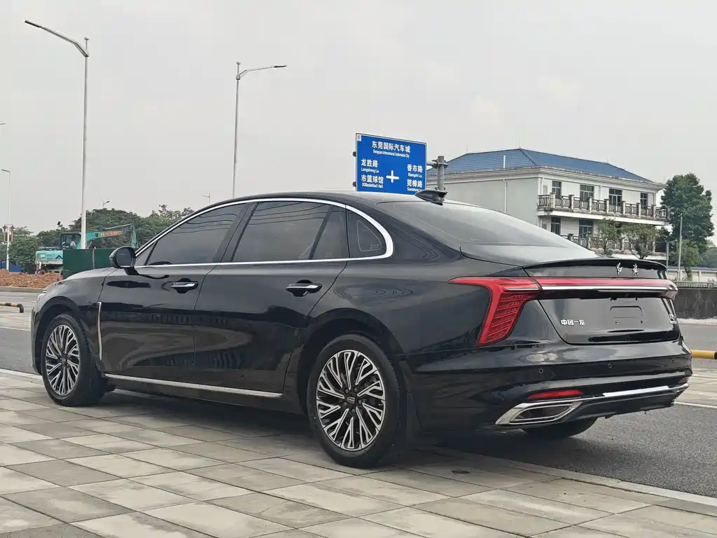 Hongqi Hongqi H5 — миниатюра 23