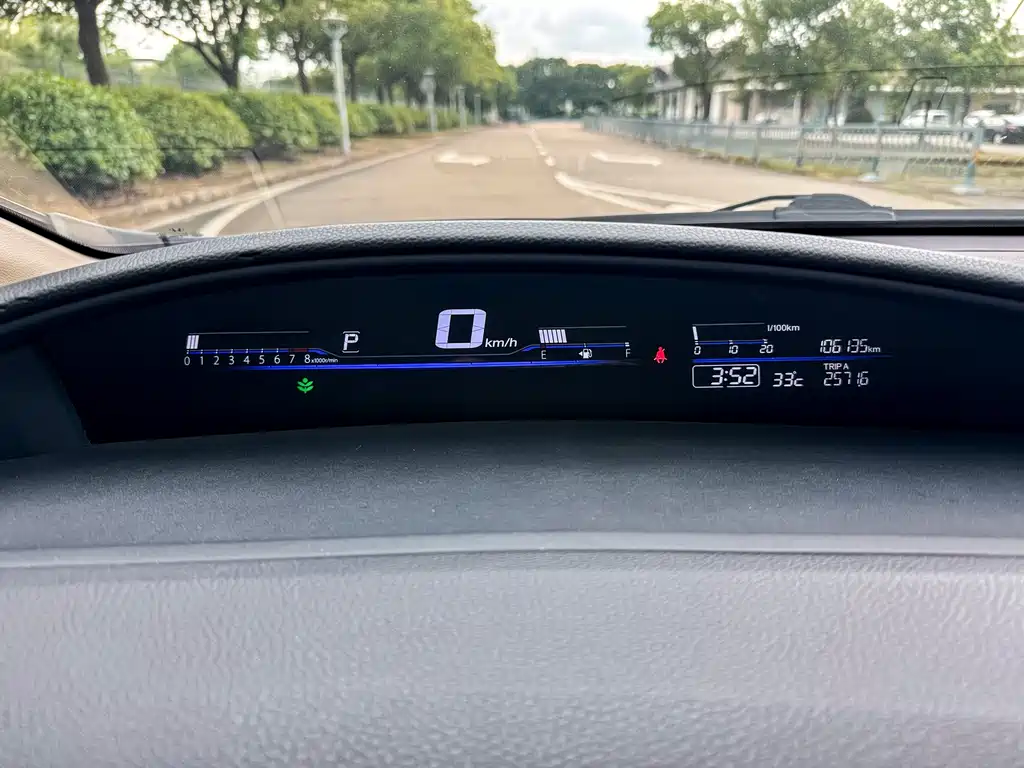 Honda Jade — миниатюра 6
