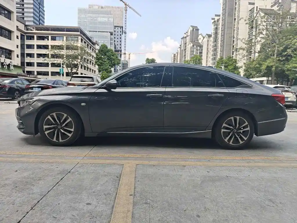 Honda Accord — миниатюра 3