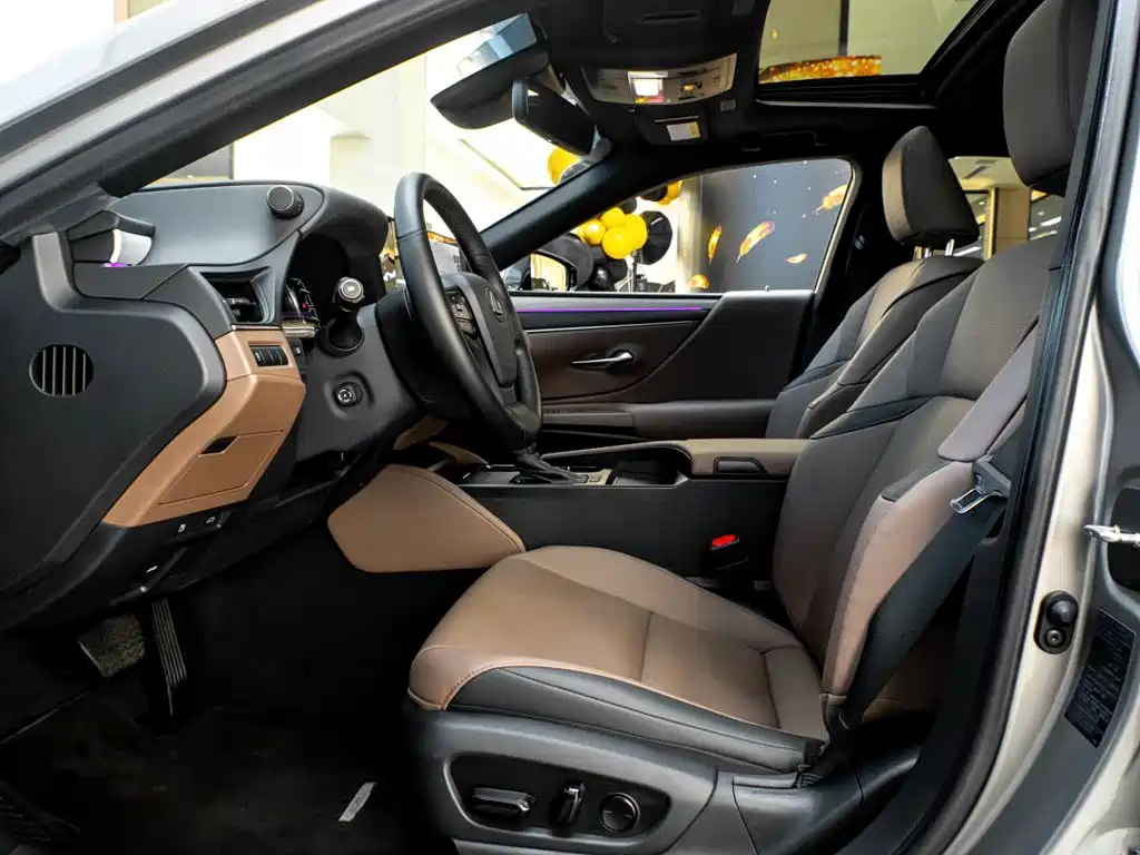 Lexus ES — миниатюра 28