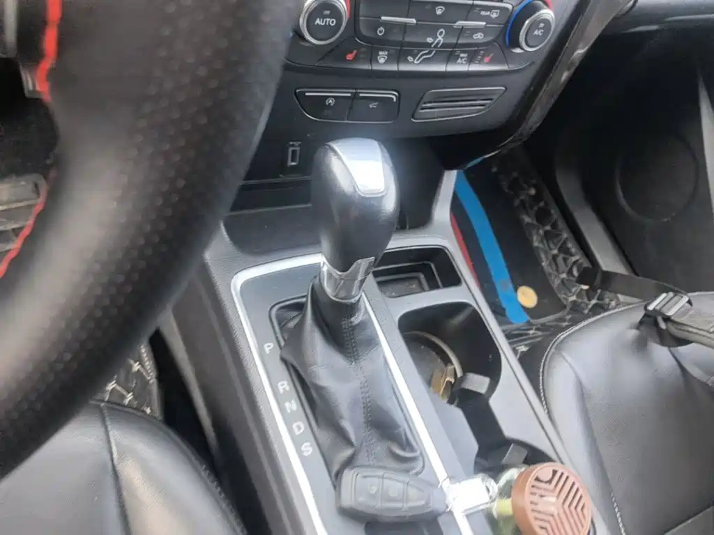 Ford Kuga — миниатюра 14