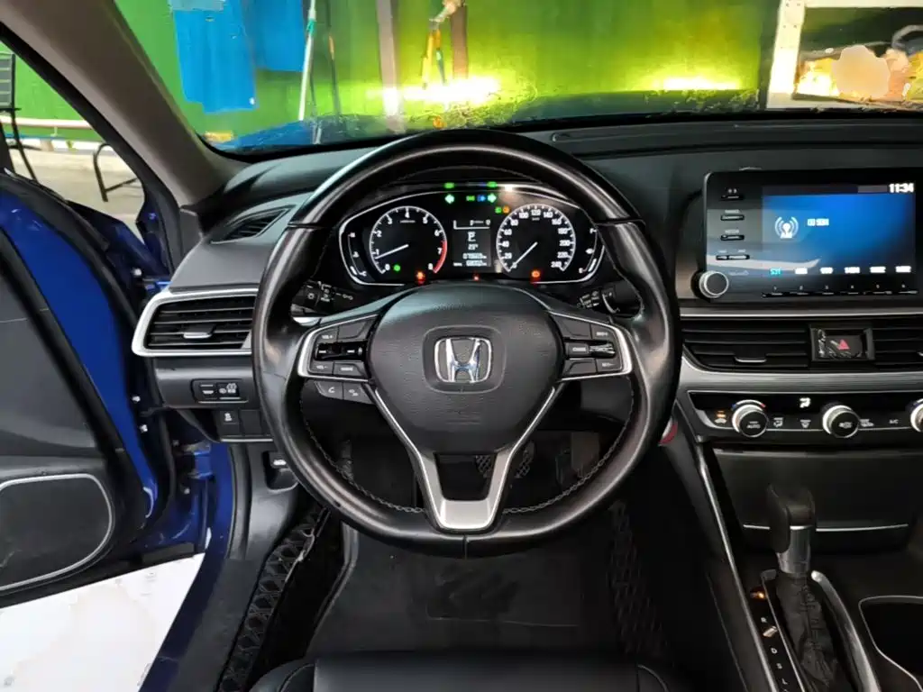 Honda Accord — миниатюра 11