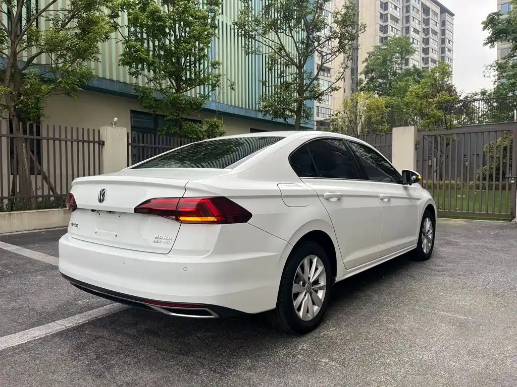 Volkswagen Bora — миниатюра 8