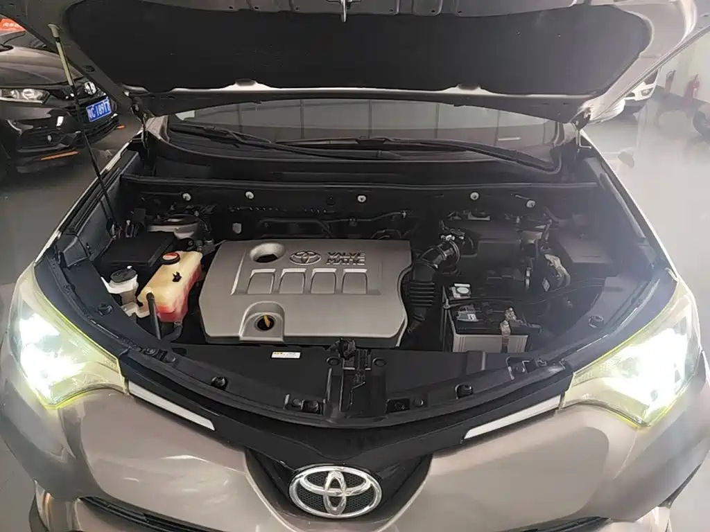 Toyota RAV4 — миниатюра 20