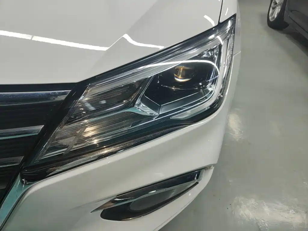 Roewe i5 — миниатюра 24
