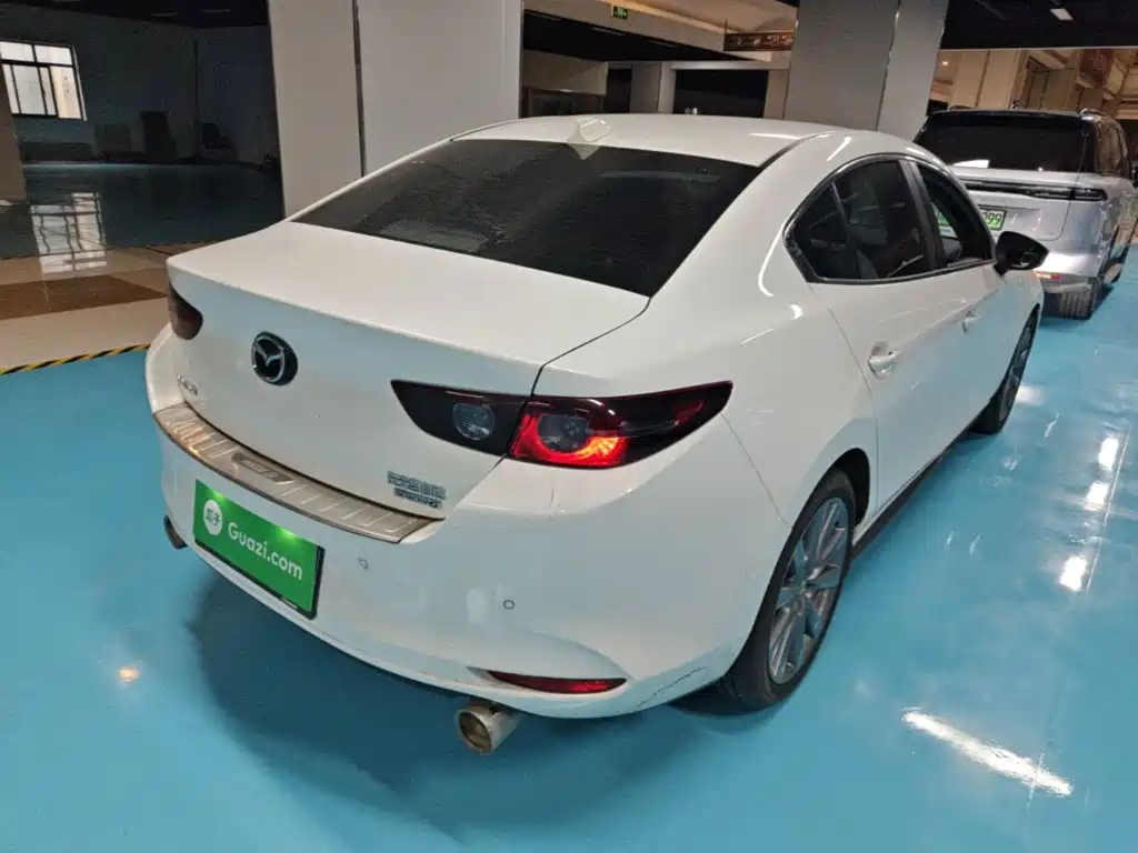 Mazda 3 Axela — миниатюра 7