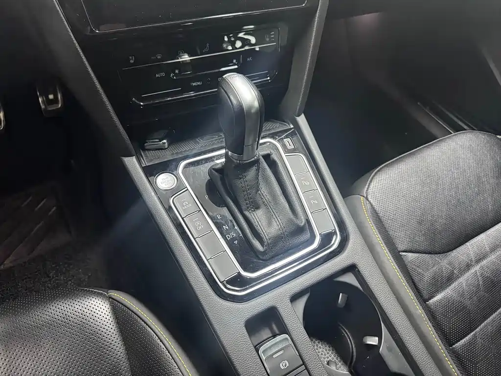 Volkswagen CC — миниатюра 6