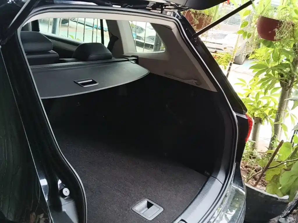Volkswagen Tiguan L — миниатюра 19