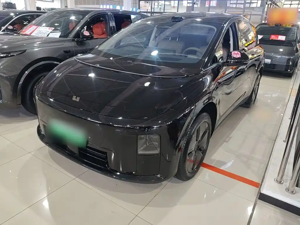 Li Auto Li i8 — миниатюра 2