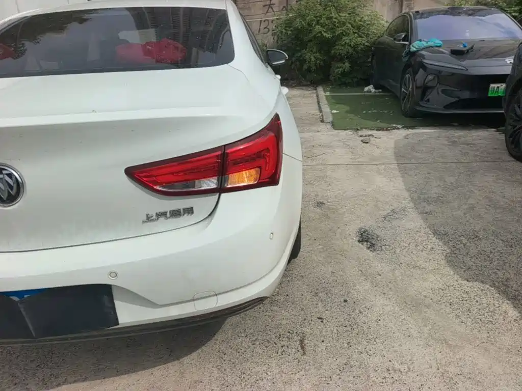 Buick Verano — миниатюра 8