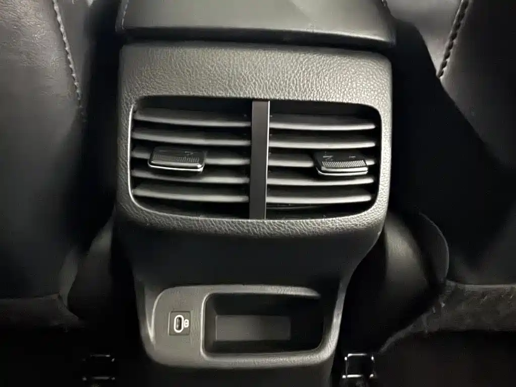 Kia Seltos — миниатюра 17