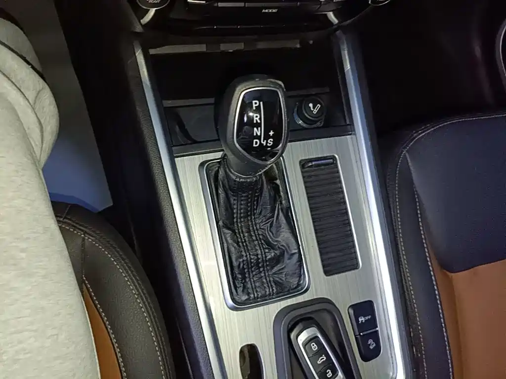 Geely Vision X6 — миниатюра 14