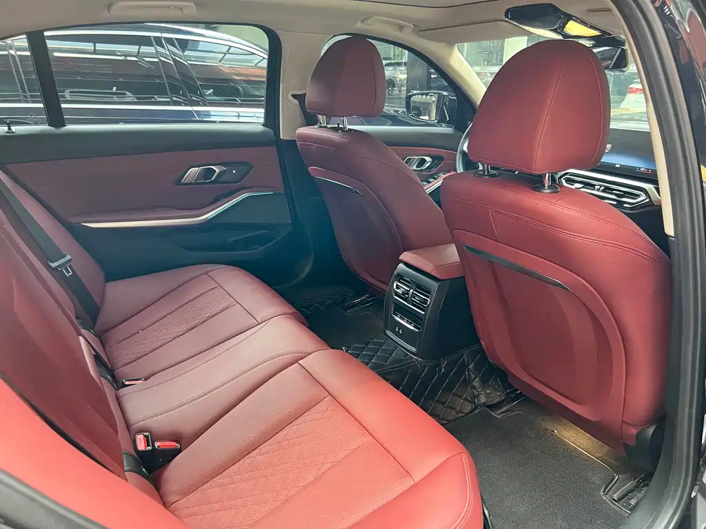 BMW 3 Series — миниатюра 8