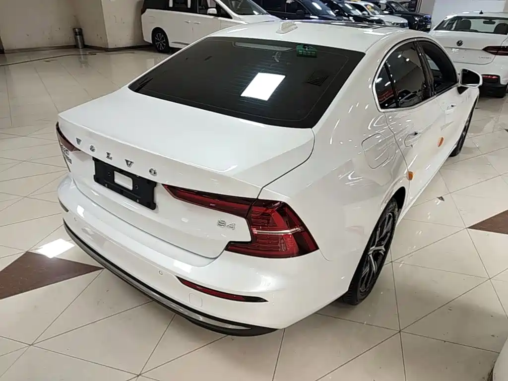 Volvo S60 — миниатюра 7