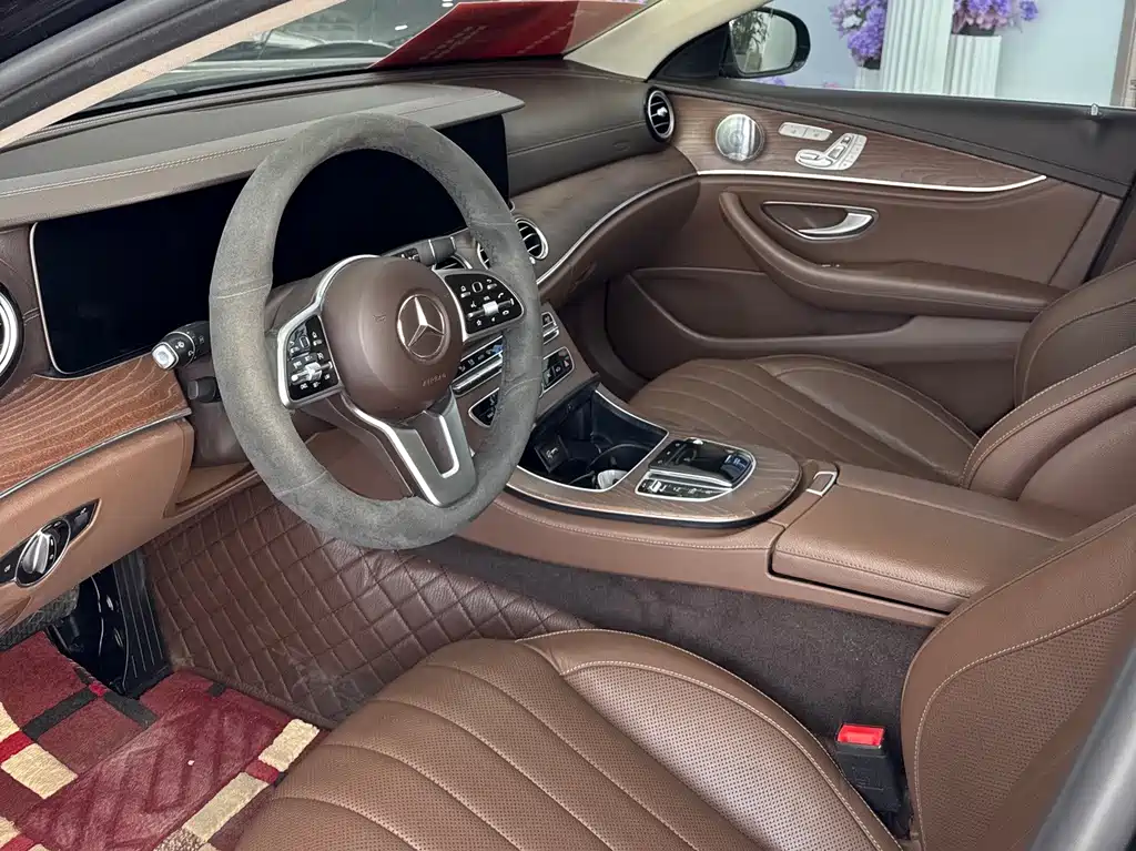 Mercedes-Benz E-Class — миниатюра 4