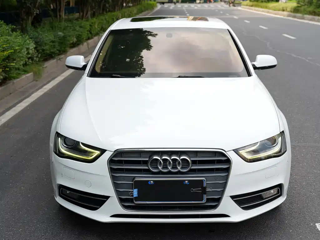 Audi A4L 2015 35 TFSI AT Comfort