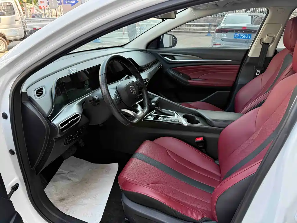 Changan Eado — миниатюра 4