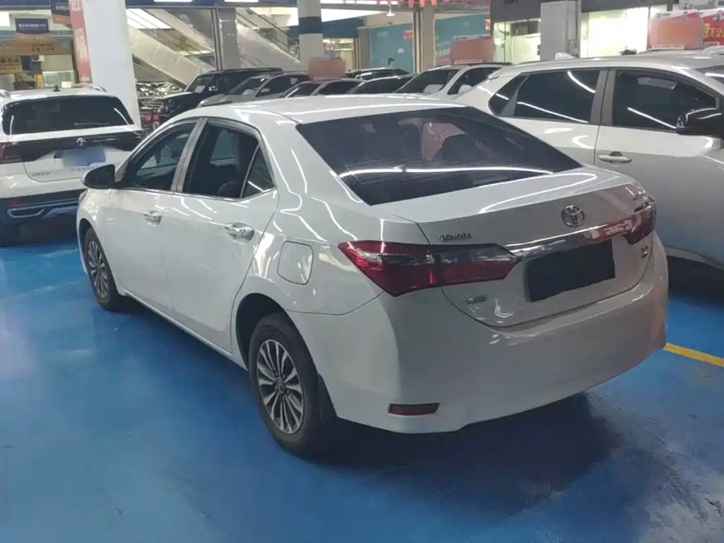 Toyota Corolla — миниатюра 5