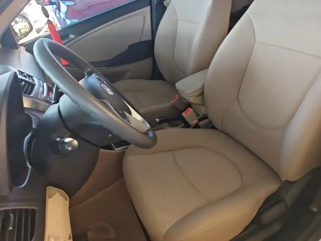Hyundai Verna — миниатюра 15