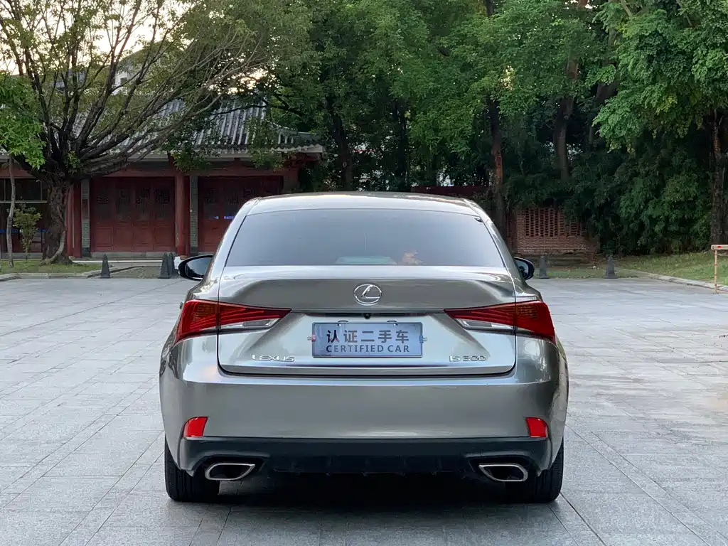 Lexus IS — миниатюра 16