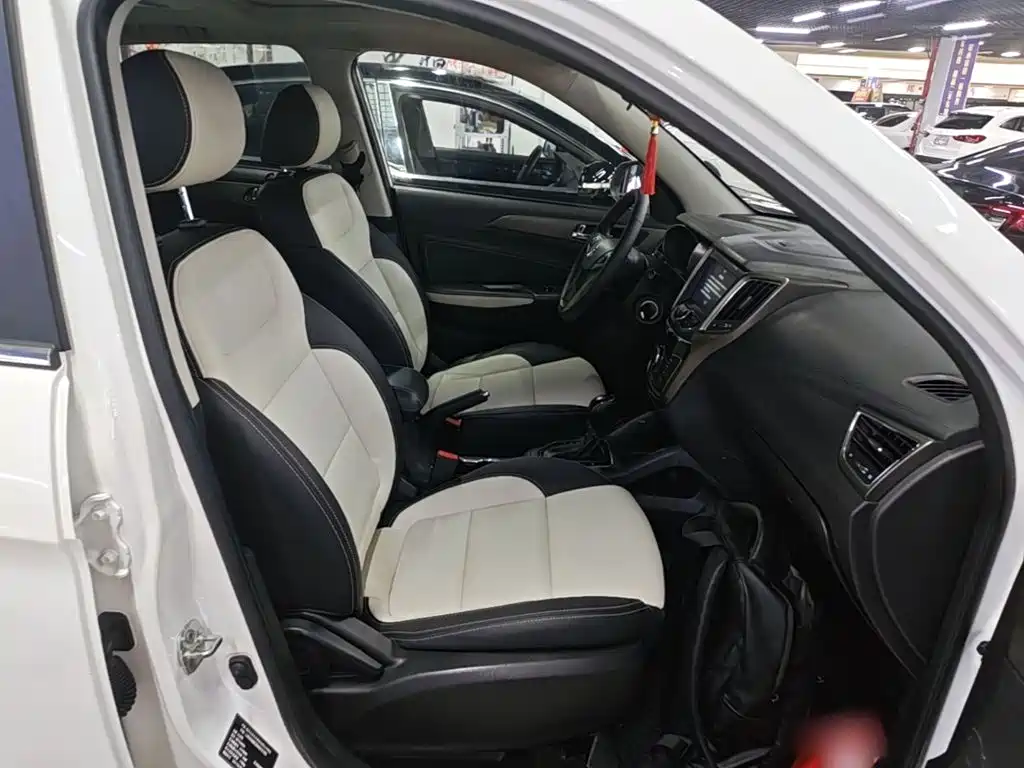 Changan CS35 — миниатюра 25