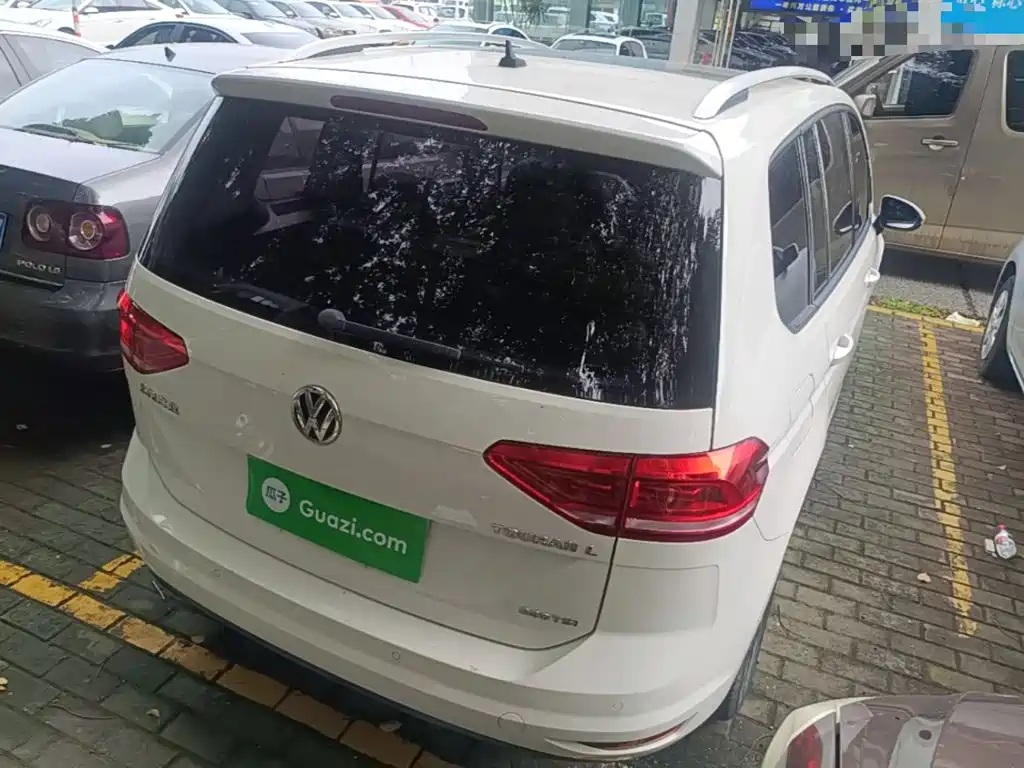 Volkswagen Touran — миниатюра 7