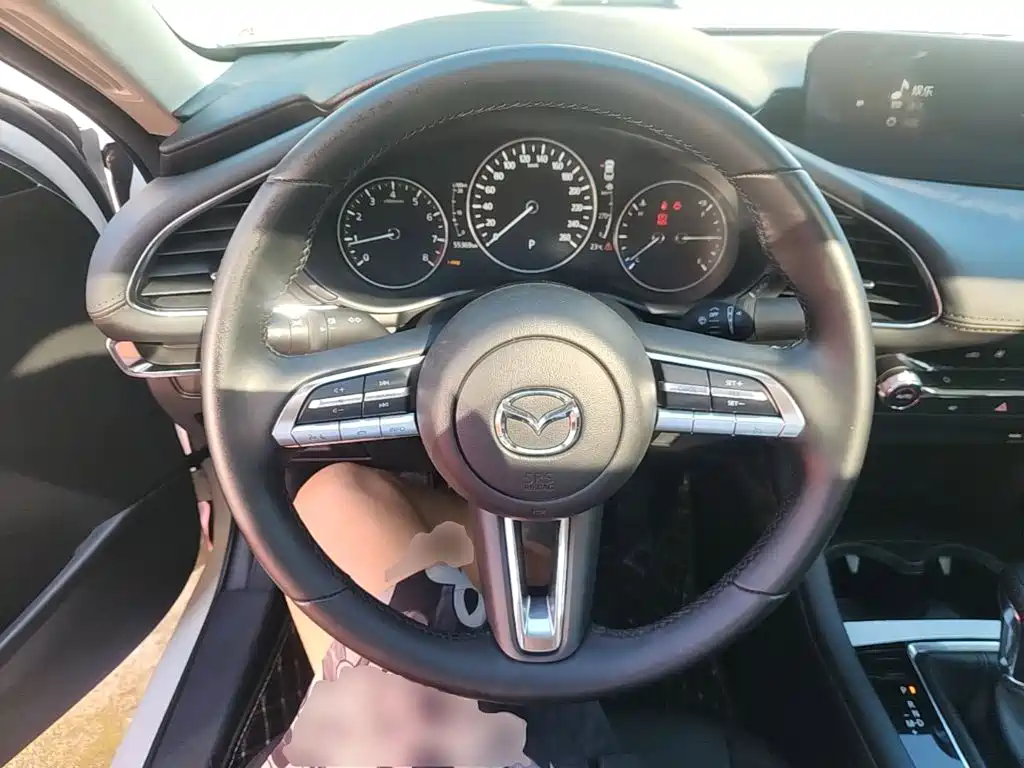 Mazda 3 Axela — миниатюра 11