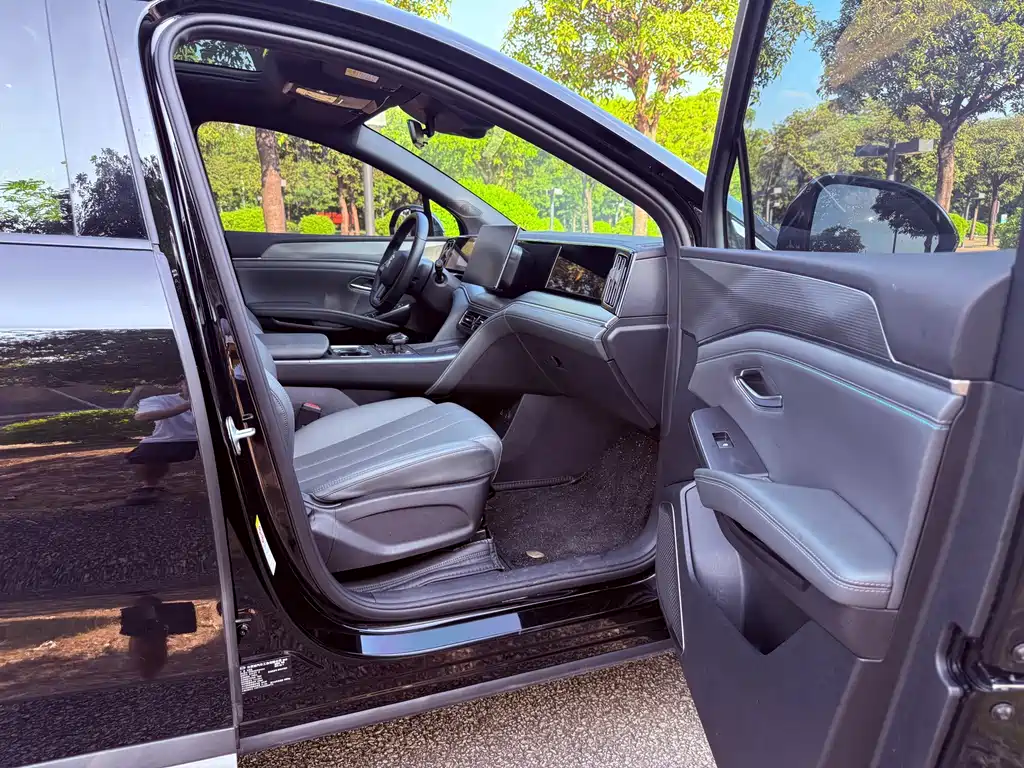 BYD L DM-i — миниатюра 13